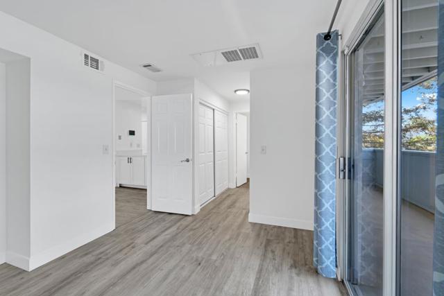 29628 Desert Oak Ct, Hayward CA: https://media.crmls.org/mediaz/7376b78f-9f79-4204-baeb-af5c59e15888.jpg
