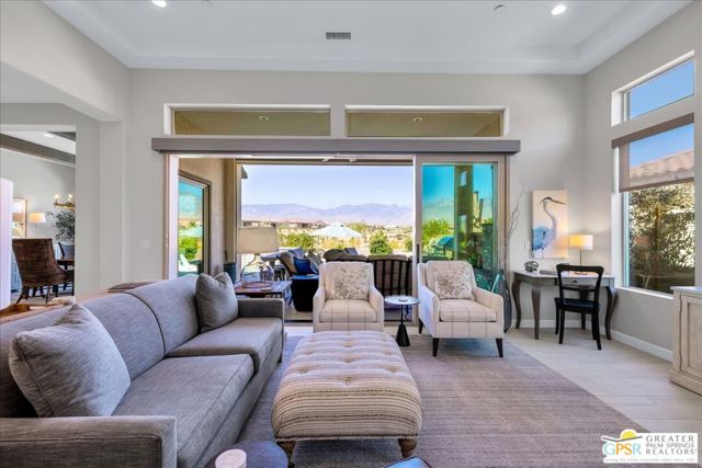 61 Zinfandel, Rancho Mirage CA: https://media.crmls.org/mediaz/73770ad7-6151-44ab-8827-3c495940b3a3.jpg