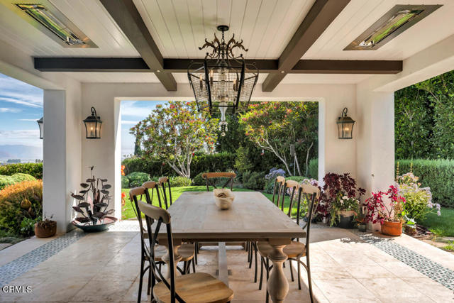 45 Valley Vista Drive, Camarillo CA: https://media.crmls.org/mediaz/73787e29-b7a6-4600-b758-b58d9490c12a.jpg