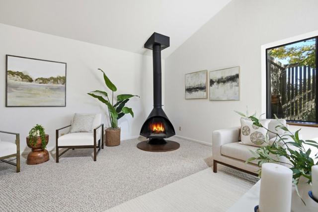 1190 Flying Fish Street, Foster City CA: https://media.crmls.org/mediaz/737a2cd1-a0a9-4e08-bb8b-28a0d8dbe0b0.jpg