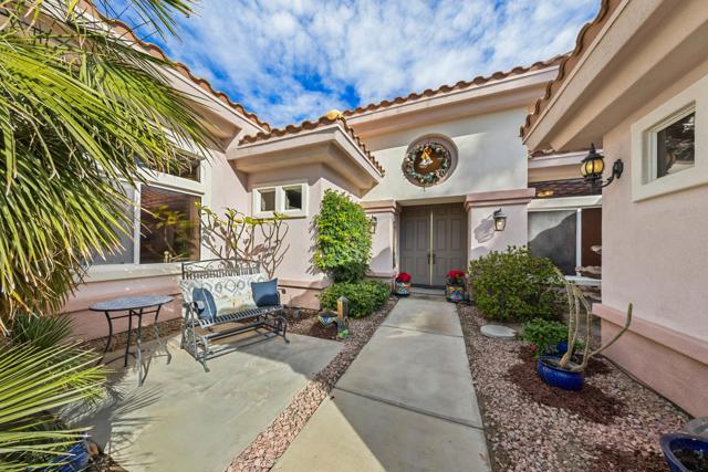 78108 Foxbrook Lane, Palm Desert CA: https://media.crmls.org/mediaz/737a83ae-382d-4564-81de-42943b45553c.jpg
