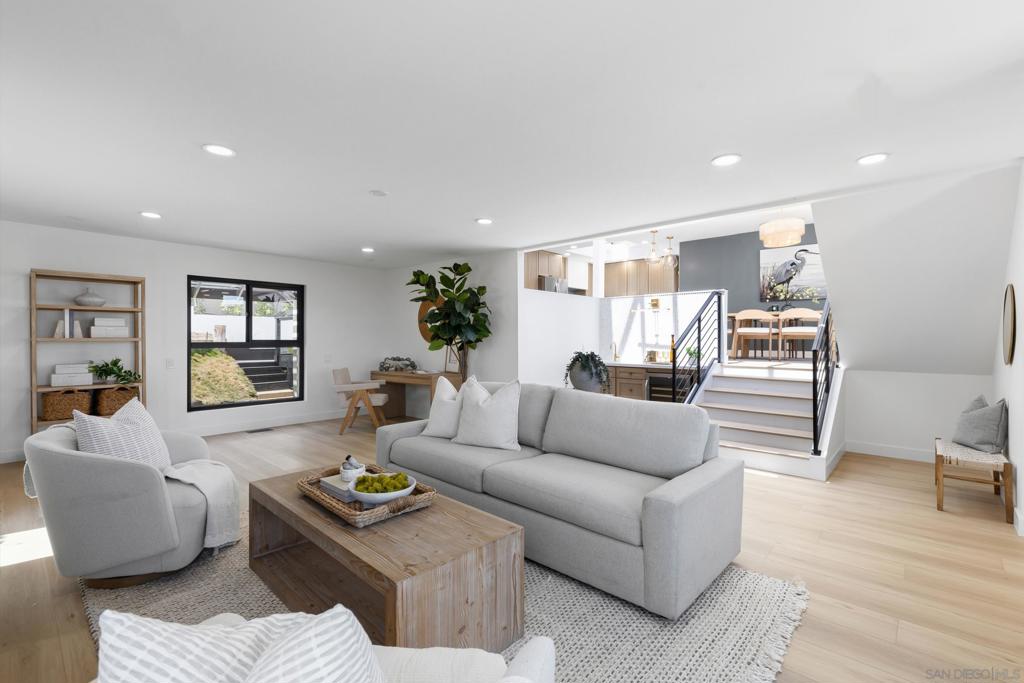 858 Rosecrans - photo 11