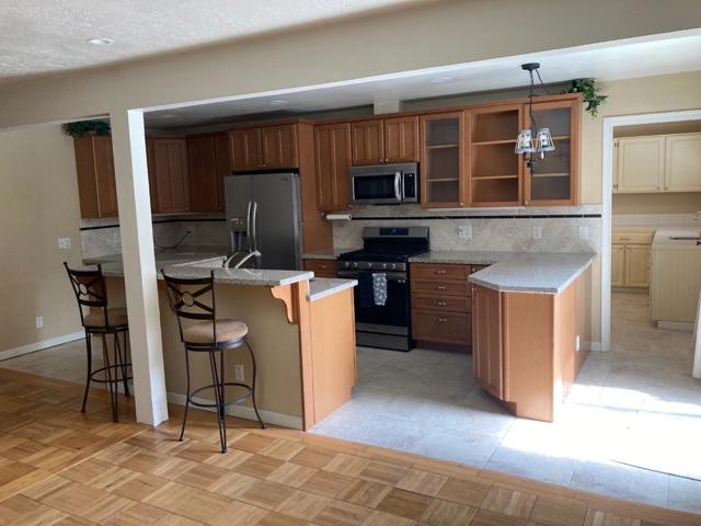 225 Loma Drive, Salinas CA: https://media.crmls.org/mediaz/737b7d6e-06ff-408c-ac2a-b8899638f756.jpg