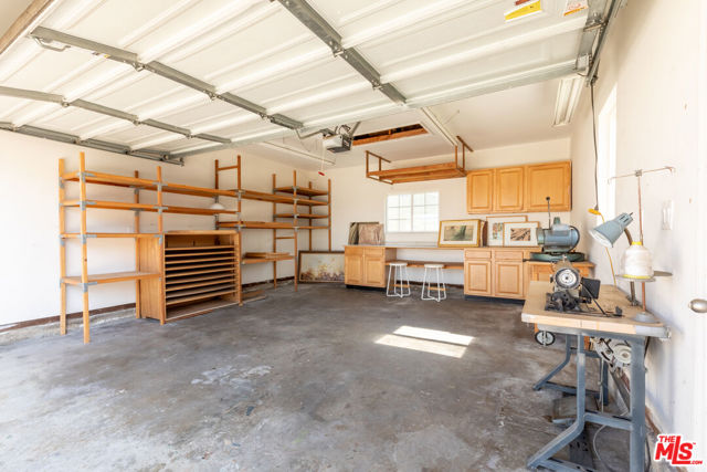 2722 Marine Avenue, Gardena CA: https://media.crmls.org/mediaz/737bdaa4-a2f0-4ecc-bf2d-b45b8a677fb8.jpg