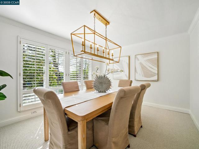 1804 Piedras Circle, Alamo CA: https://media.crmls.org/mediaz/737c0d88-2a85-4042-9eb0-0a097170ec30.jpg