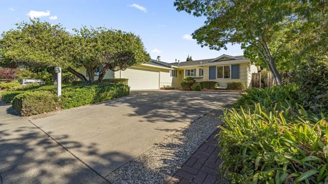 940 Kennard Way, Sunnyvale CA: https://media.crmls.org/mediaz/737c572e-c32d-473a-b91e-6e5992cef9b2.jpg