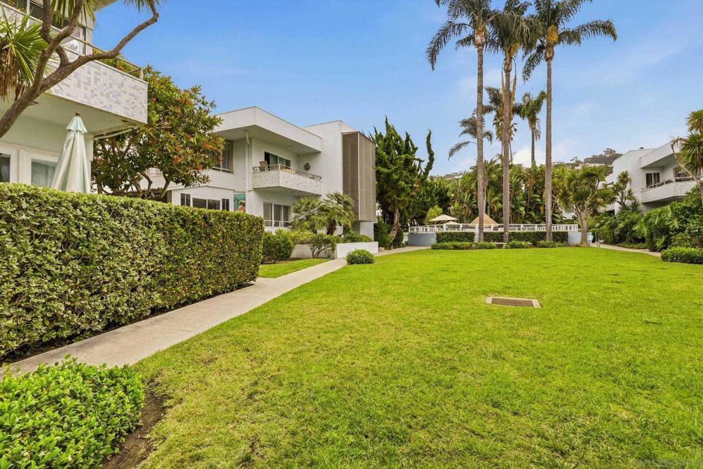 2364 Torrey Pines Rd. - photo 4
