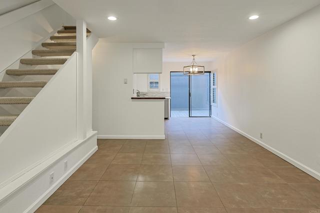 Detail Gallery Image 8 of 53 For 1222 River Glen Rw #65,  San Diego,  CA 92111 - 2 Beds | 1 Baths