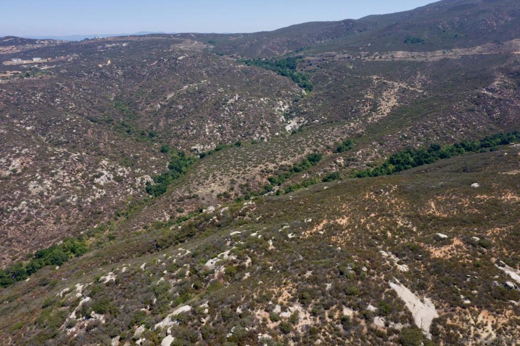 MLS #250035511SD image #17