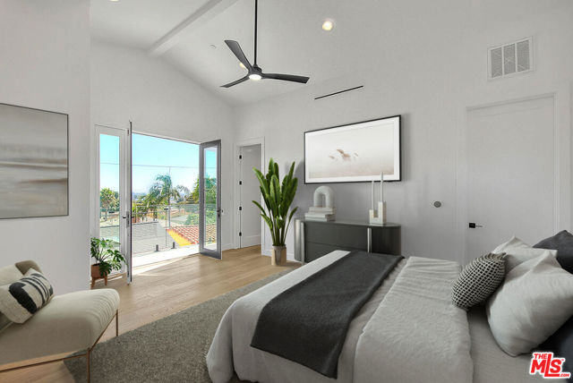 4516 W 63rd Street, Los Angeles CA: https://media.crmls.org/mediaz/737f1e74-3a2d-4cdd-945a-c60327dc7141.jpg