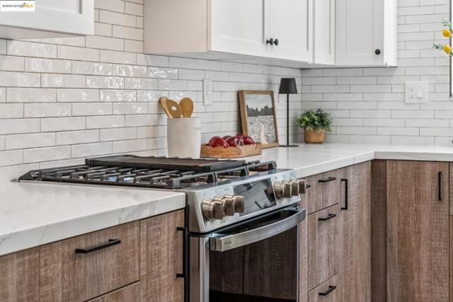 1051 Kaski Ln, Concord CA: https://media.crmls.org/mediaz/737f35e8-12c6-46ec-b268-8e0c68c98eb2.jpg