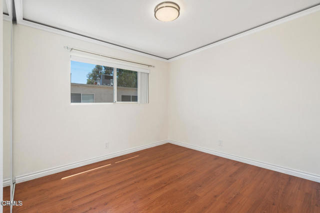 Detail Gallery Image 24 of 25 For 9503 via Venezia, Burbank,  CA 91504 - 3 Beds | 3 Baths