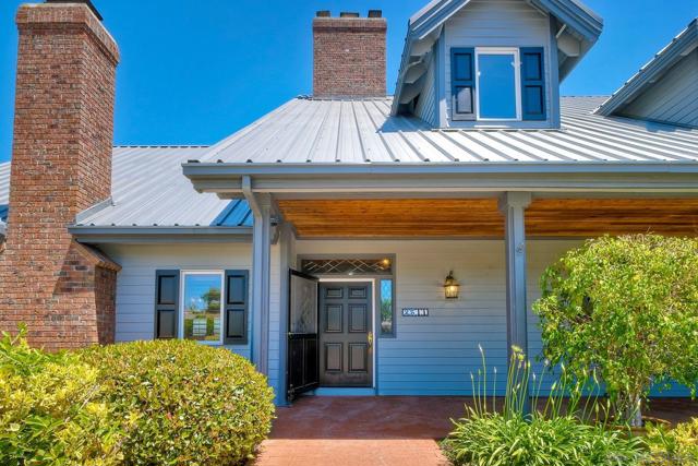 2511 Via Rancheros, Fallbrook CA: https://media.crmls.org/mediaz/738071f9-3410-4883-a995-af499cb57385.jpg