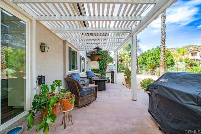 2312 Orchard View Ln., Escondido CA: https://media.crmls.org/mediaz/73810ad2-2e34-40aa-91bf-d379ae85ffd7.jpg