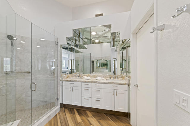 105 Brandigo Circle, Palm Desert CA: https://media.crmls.org/mediaz/73813e65-1c0c-42cf-a08d-d90ff63eaeef.jpg