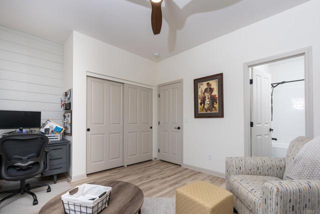 Image 25 of 54 For 1124 Calle Obsidiana  3