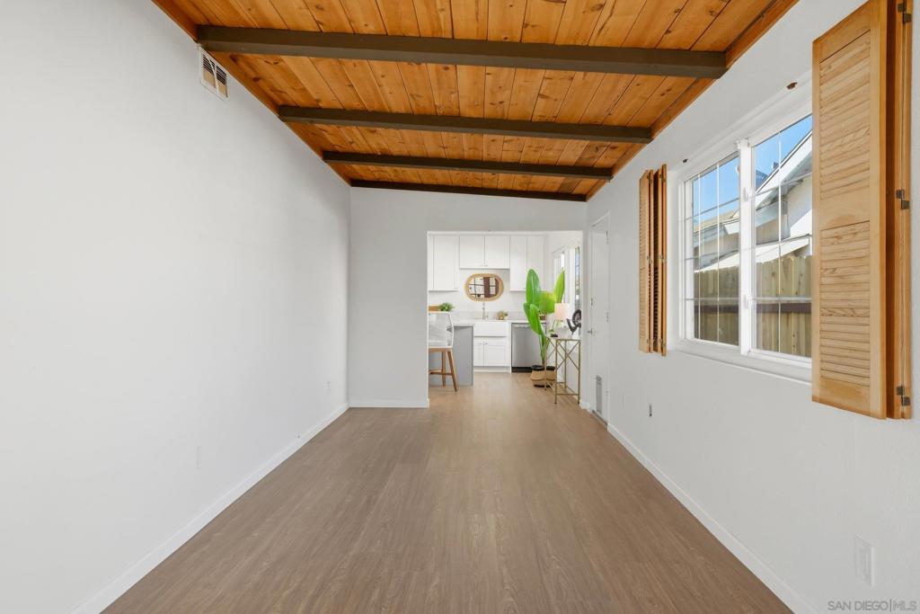 8821 Covina - photo 13