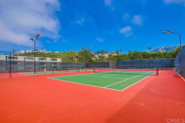 2500 Torrey Pines Rd, La Jolla CA: https://media.crmls.org/mediaz/7382d9f5-d0ce-4045-877d-962d05297460.jpg