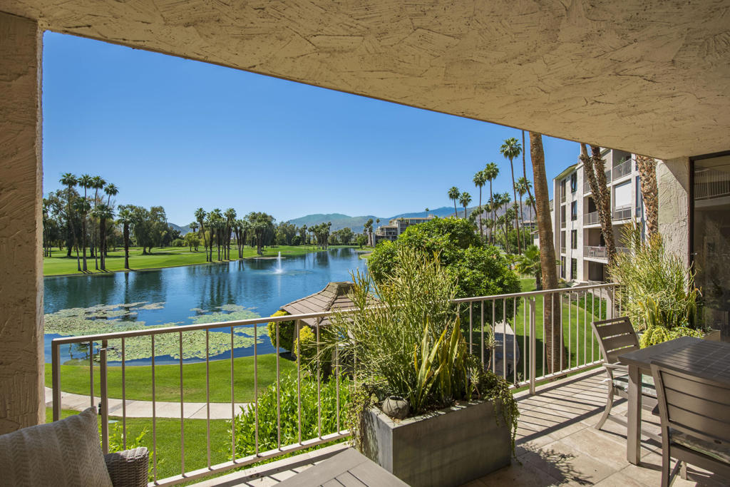 910 Island Drive #207