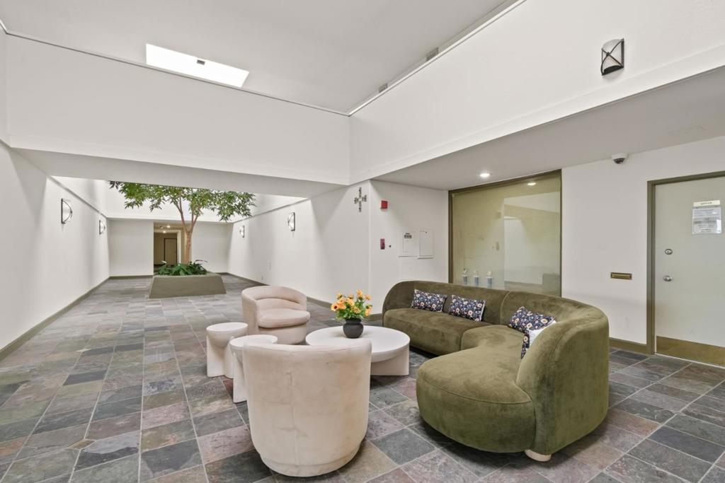 738316F1 C966 4947 A5Bc 306Ac9C949Cc 2101 Shoreline Drive #437, Alameda, Ca 94501 &Lt;Span Style='BackgroundColor:transparent;Padding:0Px;'&Gt; &Lt;Small&Gt; &Lt;I&Gt; &Lt;/I&Gt; &Lt;/Small&Gt;&Lt;/Span&Gt;