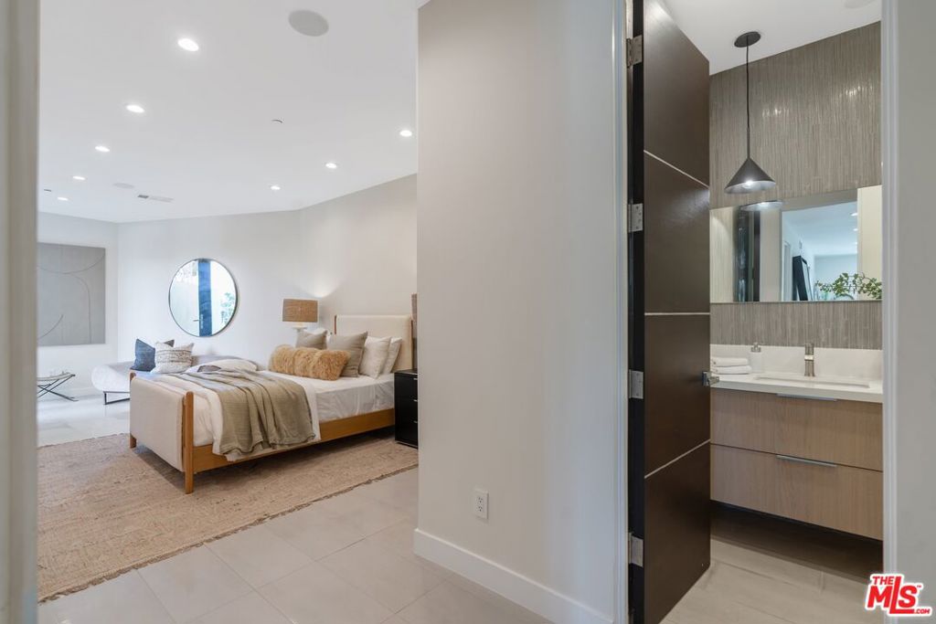 3768 Berry DriveStudio City img 45
