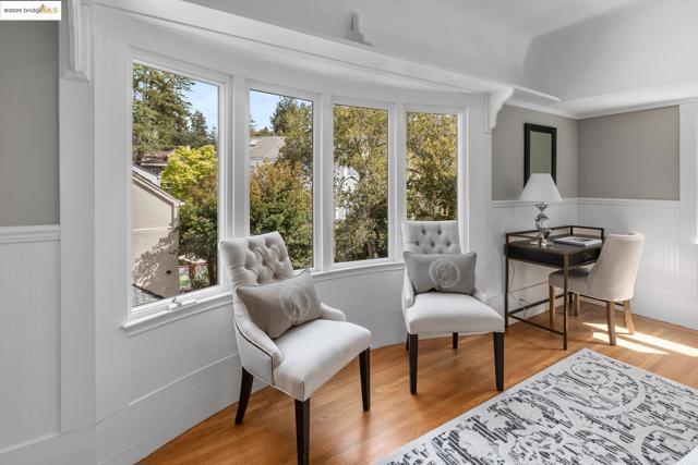 1 Brookside Avenue, Berkeley CA: https://media.crmls.org/mediaz/73836579-5da4-4f3f-b940-06bbaf8ad3ab.jpg