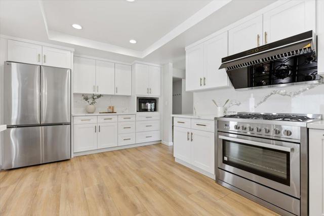 764 Bain Place, Redwood City CA: https://media.crmls.org/mediaz/73836bb9-e6c8-488c-91c8-57aab7bcf327.jpg