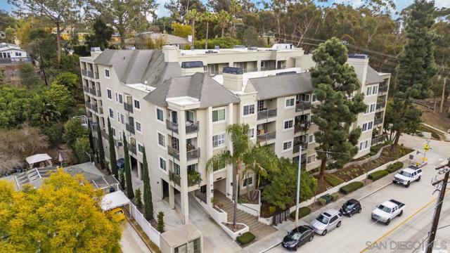 3405 Florida St, San Diego CA: https://media.crmls.org/mediaz/73836fa6-da00-43dd-a380-9b9a9eb62a31.jpg