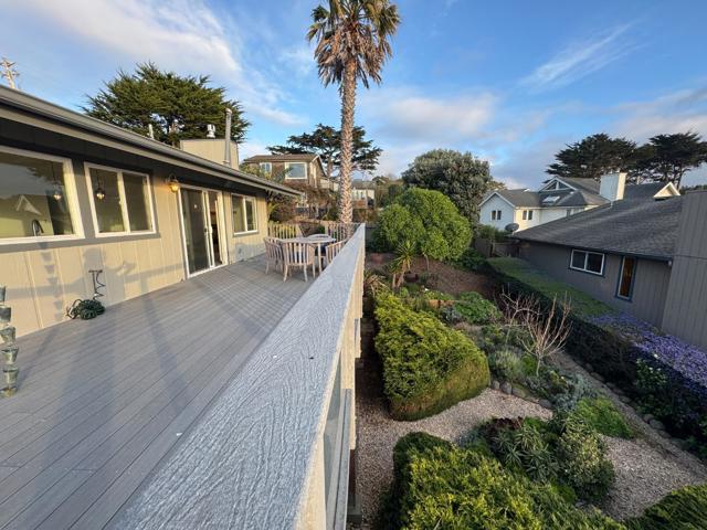 304 12th Street, Montara CA: https://media.crmls.org/mediaz/73839686-1dce-4a5c-ad33-a97c8c006fb3.jpg