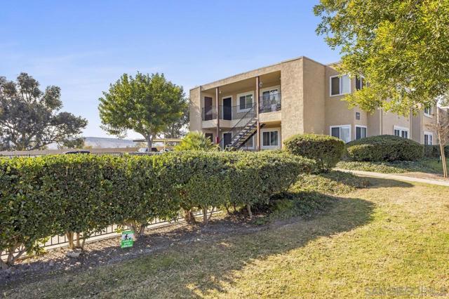 12609 Robison Blvd, Poway, California 92064, 2 Bedrooms Bedrooms, ,2 BathroomsBathrooms,Condominium,For Sale,Robison Blvd,250016874SD