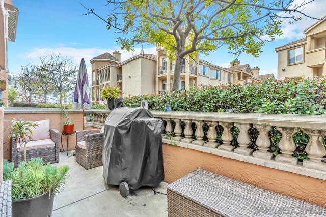 640 Camino De La Reina, San Diego, California 92108, 2 Bedrooms Bedrooms, ,2 BathroomsBathrooms,Condominium,For Sale,Camino De La Reina,250018529SD