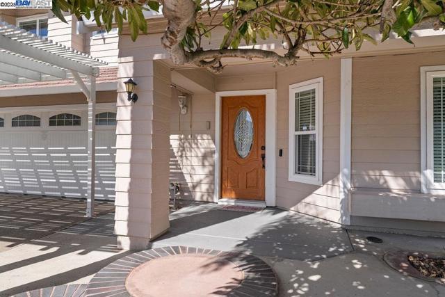 1429 BLUESAGE COURT, Tracy CA: https://media.crmls.org/mediaz/73856a61-cb22-47ac-a42a-150e431af509.jpg