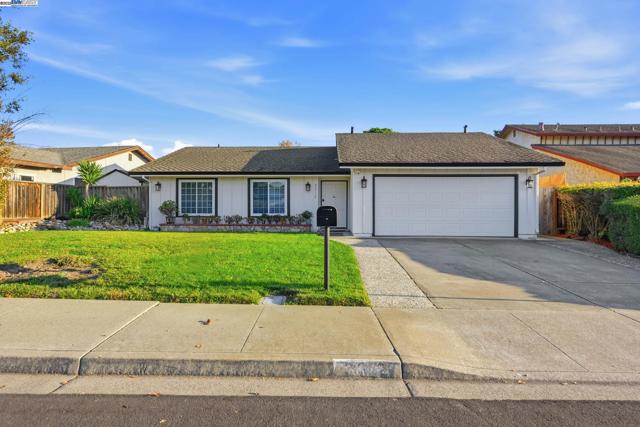3312 San Marco Ct, Union City CA: https://media.crmls.org/mediaz/7386020e-5095-439a-95b8-fd80d518c684.jpg