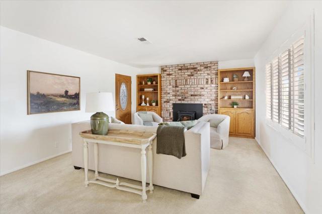 172 W Phillips Road, Watsonville CA: https://media.crmls.org/mediaz/73861bb8-d25b-40e3-9615-9bbcceee260b.jpg