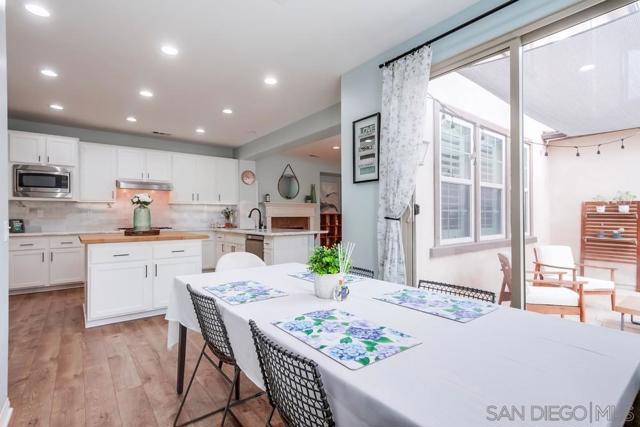 15655 Paseo Montenero, San Diego CA: https://media.crmls.org/mediaz/738693a8-e2f4-4cee-a7b4-72461bcc4989.jpg