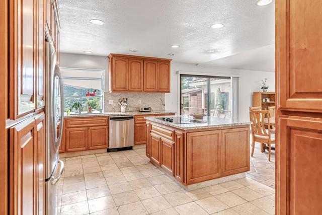 340 Merrill Road, San Juan Bautista CA: https://media.crmls.org/mediaz/7386fa4e-1fb6-41e7-833c-a14fc0184426.jpg