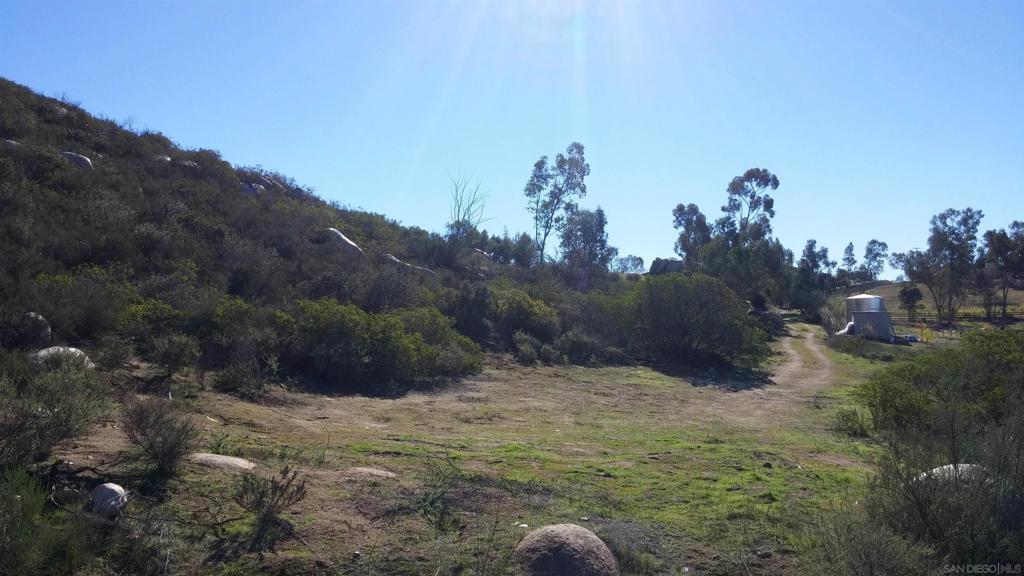 MLS #250037625SD image #18