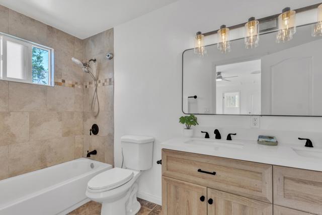 9850 Arapaho St, Spring Valley CA: https://media.crmls.org/mediaz/73885a6c-4e15-4da6-bdb3-044a480e3dde.jpg