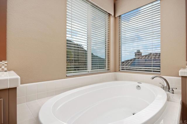 Detail Gallery Image 35 of 56 For 1122 via Vera Cruz, San Marcos,  CA 92078 - 5 Beds | 3 Baths