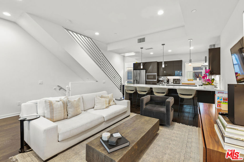 8408 Blackburn Avenue