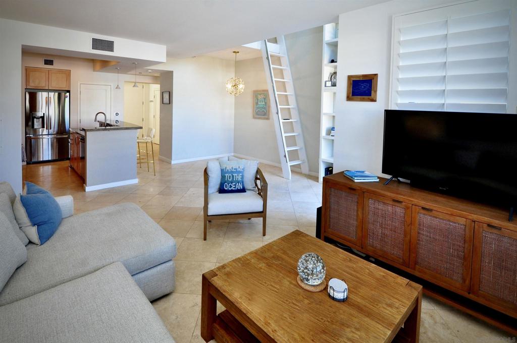 5490 La Jolla Blvd - photo 7