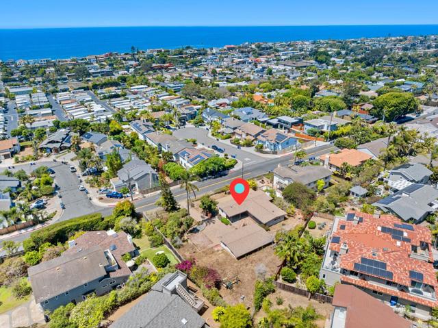 Detail Gallery Image 7 of 21 For 747 Hygeia Ave, Encinitas,  CA 92024 - 3 Beds | 3 Baths