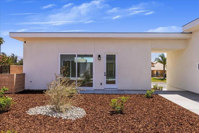 4195 Evergreen Lane, Banning CA: https://media.crmls.org/mediaz/738ab6ba-808d-4180-8b80-8d452731a723.jpg