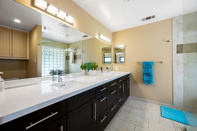 72915 Skyward Way, Palm Desert CA: https://media.crmls.org/mediaz/738b4cf2-0040-4ffe-a7bf-6d0d58d71c7f.jpg