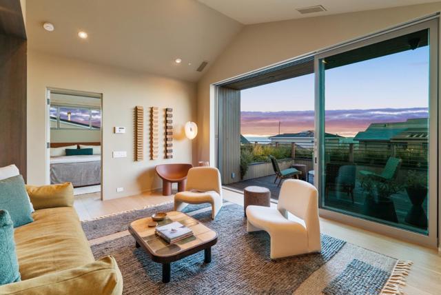 345 Oxford Way, Santa Cruz CA: https://media.crmls.org/mediaz/738b9852-c15b-4d0d-a141-e81950a9f538.jpg