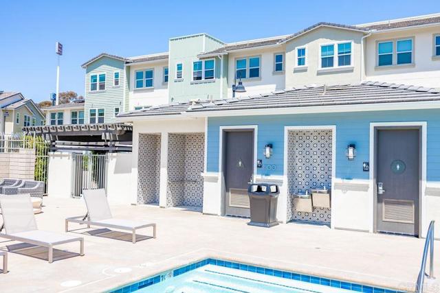 Detail Gallery Image 36 of 39 For 1105 Hibiscus Way, Oceanside,  CA 92054 - 3 Beds | 2/1 Baths