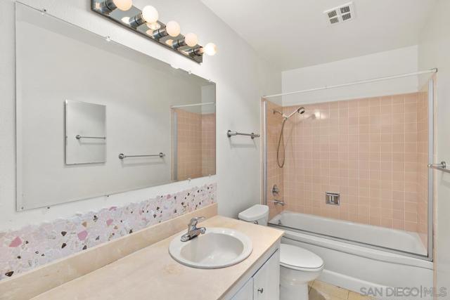 10021 Sierra Bonita, Spring Valley CA: https://media.crmls.org/mediaz/738da203-02d8-4160-a003-e3a5bd85c178.jpg