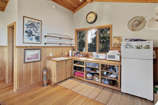 3875 Page Mill Road, Palo Alto CA: https://media.crmls.org/mediaz/738fd5e4-18dc-44f4-82d3-e154e97fc0c4.jpg