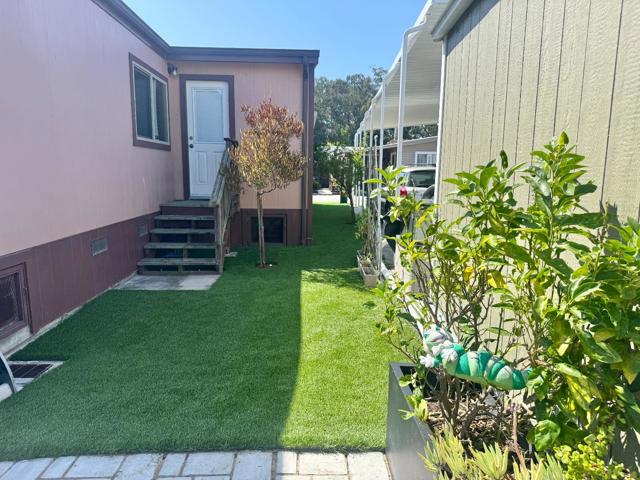 14 Driftwood Trail, Half Moon Bay CA: https://media.crmls.org/mediaz/738fe58b-42aa-4005-9a06-a3727e6b1cf3.jpg