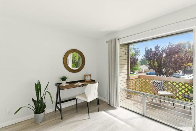 707 Fathom Drive, San Mateo CA: https://media.crmls.org/mediaz/73918d14-6876-4fd7-865c-f7f161b0e343.jpg